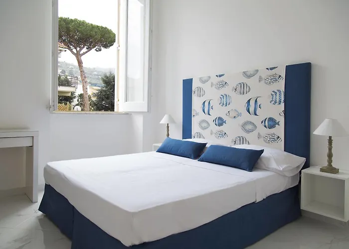 Crawford Hotel 4*